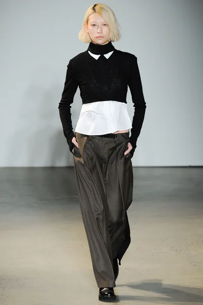 Look 13